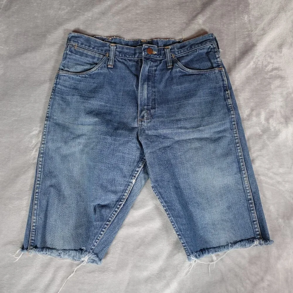 Vintage Wrangler Denim Cut Off Shorts Mens 34 (Fits 32x11) Western USA Made 60s